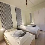 2 Schlafzimmer Waschenspuelmaschine Apartament