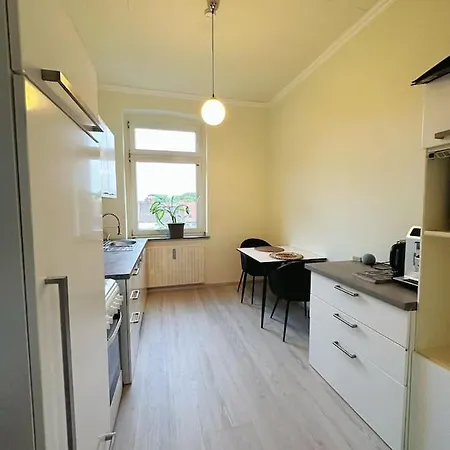 2 Schlafzimmer Waschenspuelmaschine * دوسبرغ